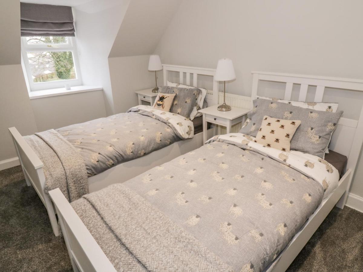 Ivy Bank Villa Thornhill  Ngoại thất bức ảnh